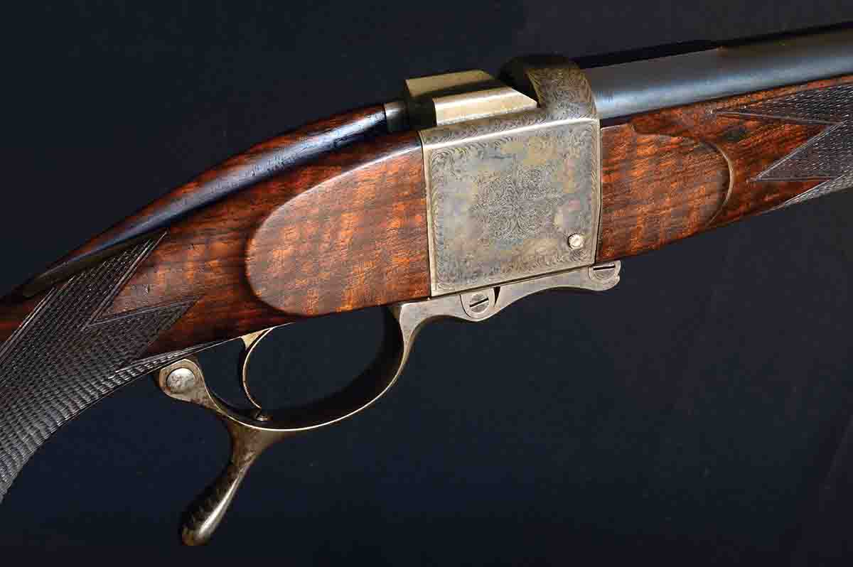 This Alexander Henry hammerless .450 single shot is a rare masterpiece. Henry built only 90 hammerless single-shot  rifles, compared to more than 2,500 hammer rifles.
